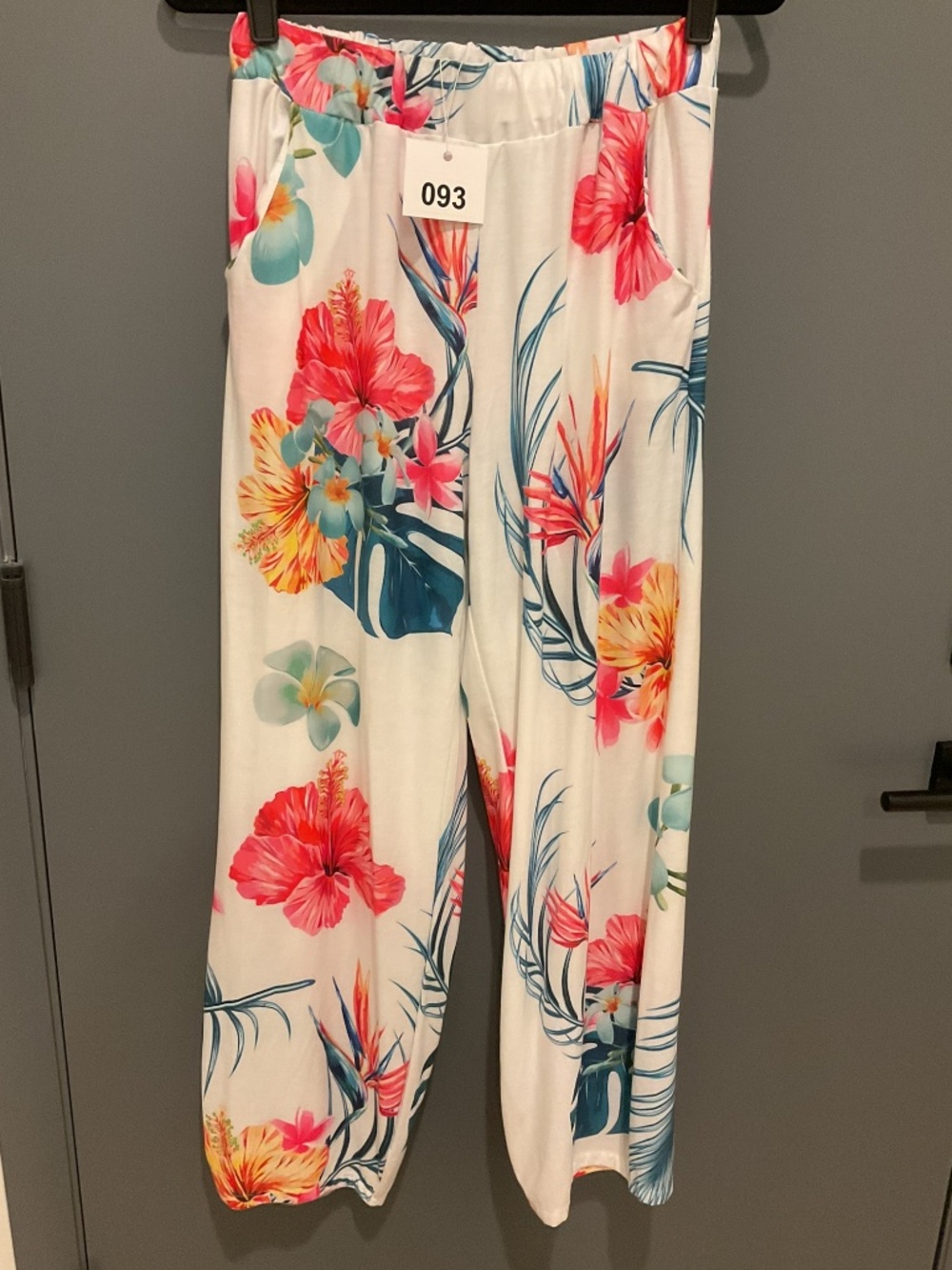 093 white tropical pants